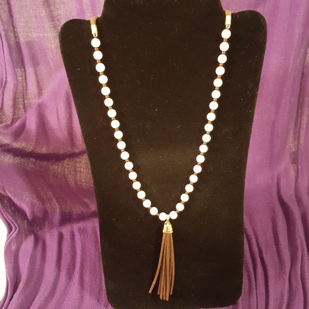 Premier Designs Pearl-Sueded set
